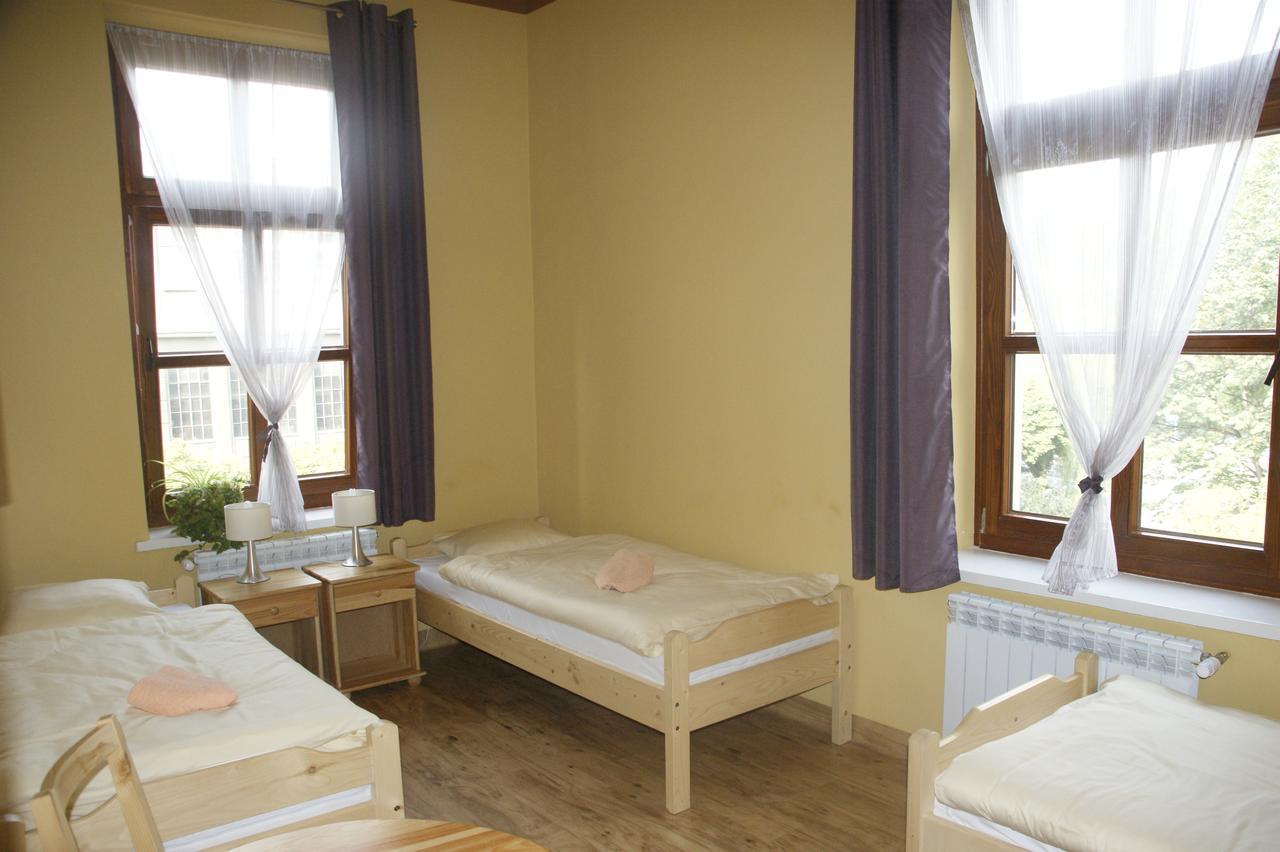 Dom Turysty Pttk W Bielsku - Bialej Otel Bielsko-Biała Dış mekan fotoğraf