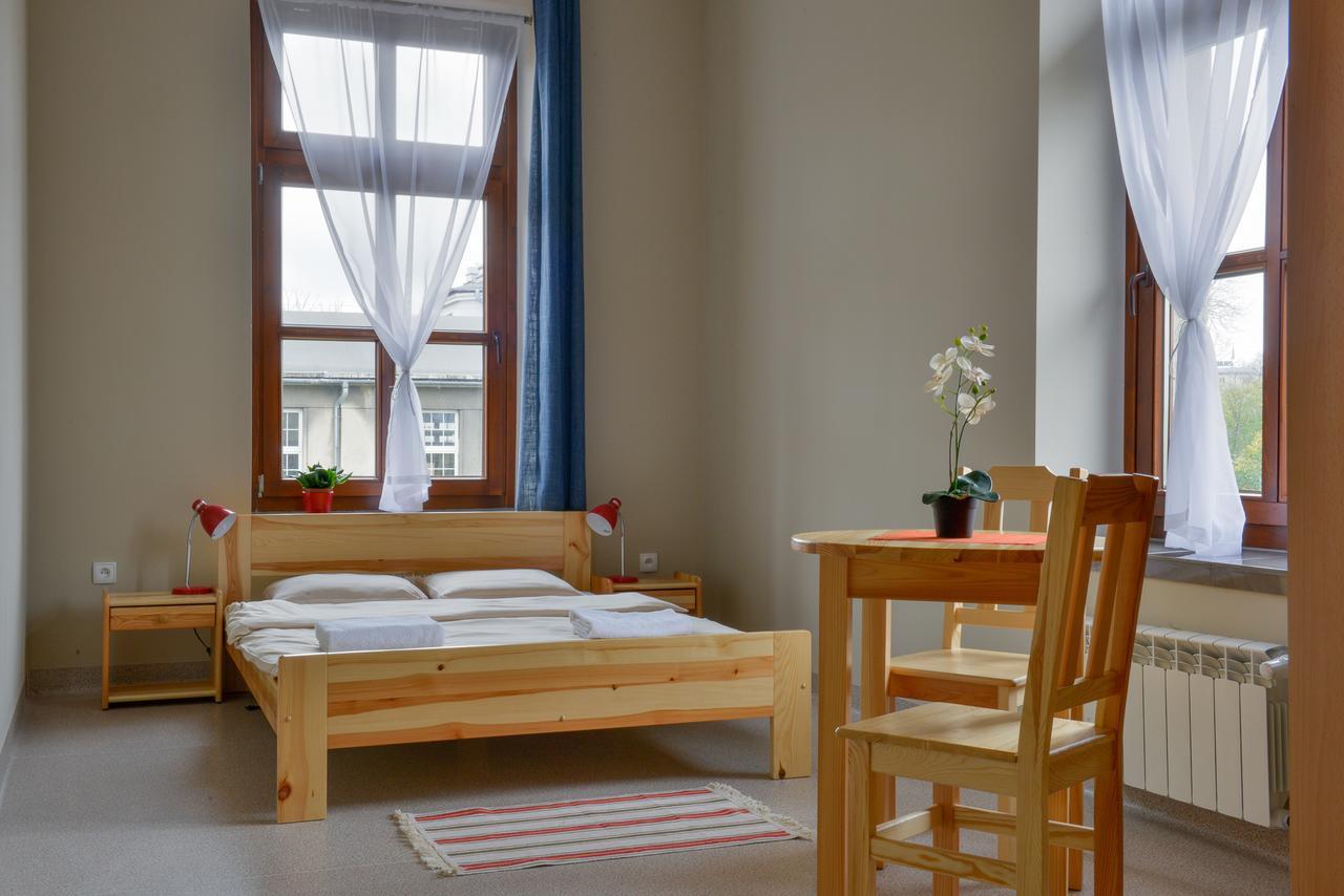 Dom Turysty Pttk W Bielsku - Bialej Otel Bielsko-Biała Dış mekan fotoğraf