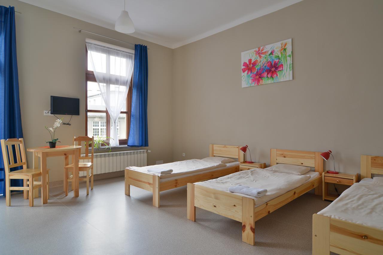 Dom Turysty Pttk W Bielsku - Bialej Otel Bielsko-Biała Dış mekan fotoğraf
