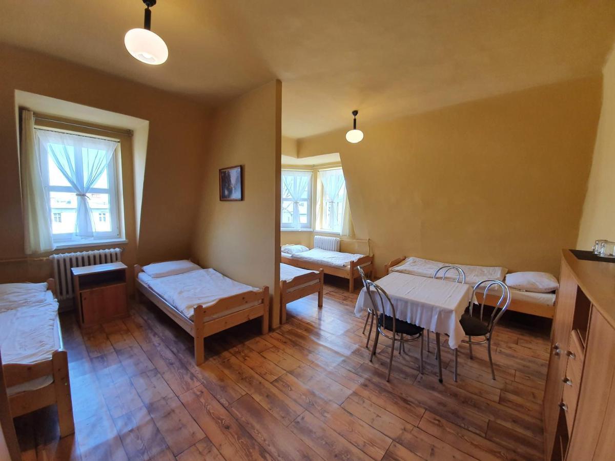 Dom Turysty Pttk W Bielsku - Bialej Otel Bielsko-Biała Dış mekan fotoğraf